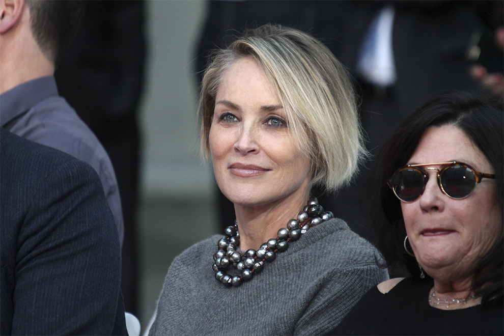 Шэрон Стоун попросила о молитве за семью в сложной ситуации