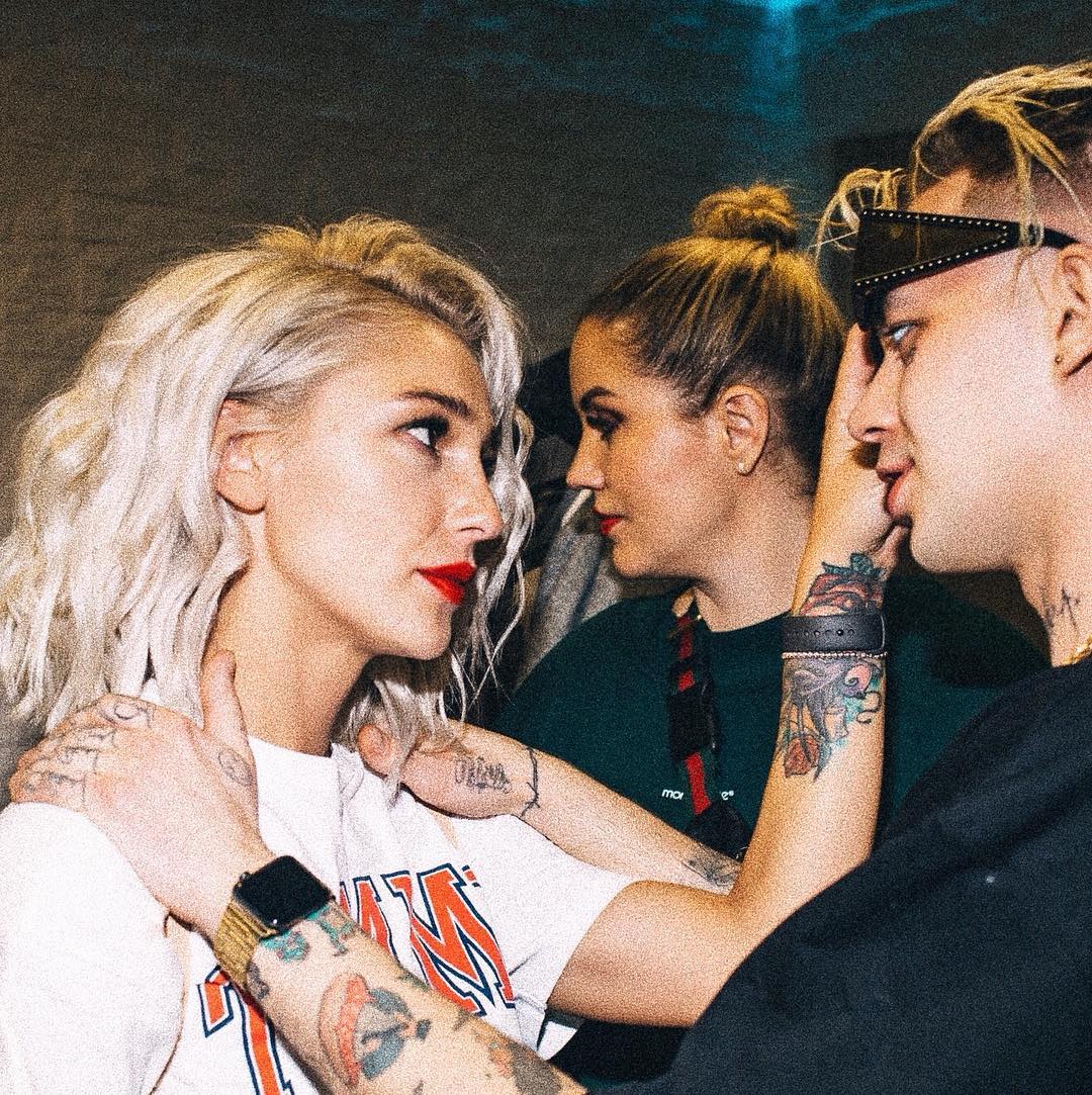 Сообщения, адресованные Элджею