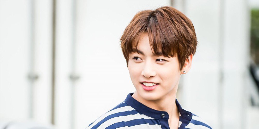 Поклонники обсуждают слухи о личной жизни Чонгука из BTS