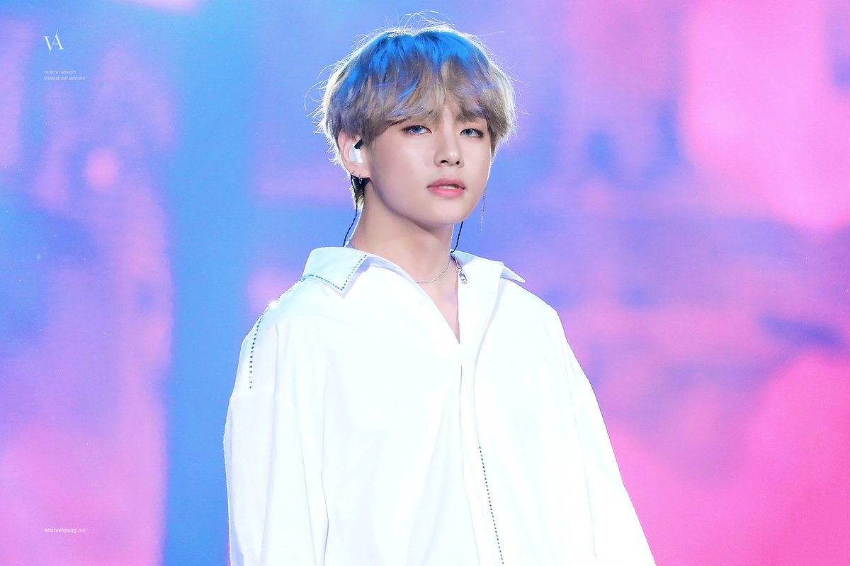 Группа BTS выпустила косметические средства