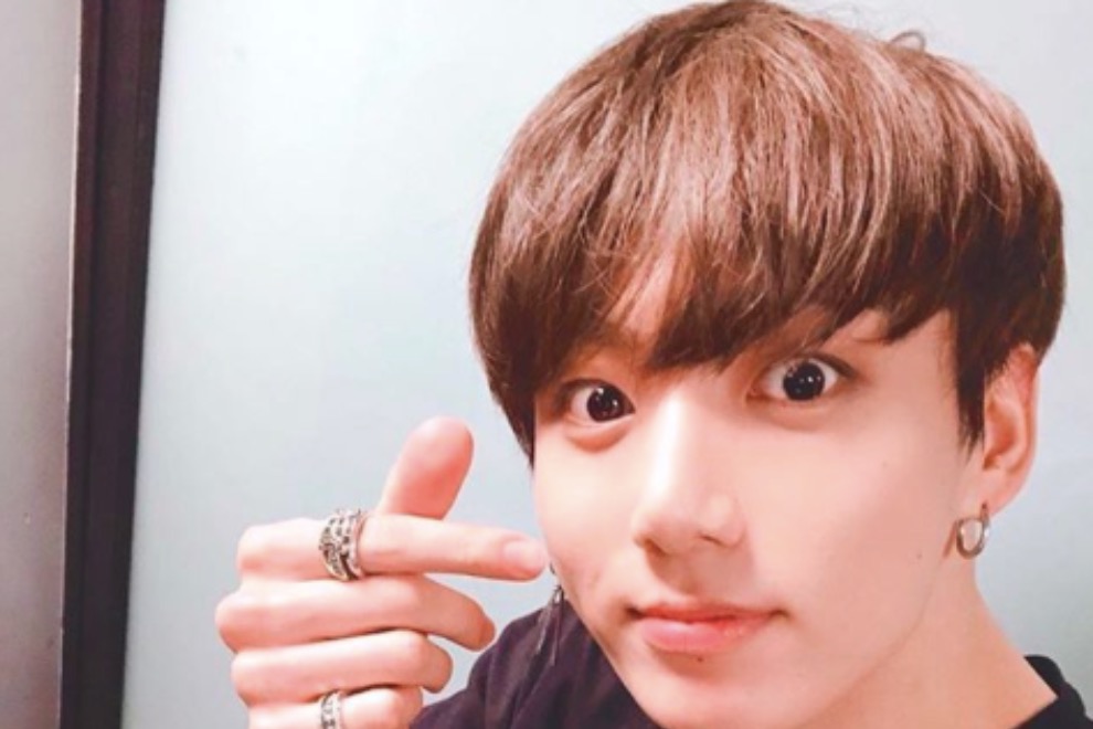Jungkook из BTS стал лучшим зарубежным исполнителем года