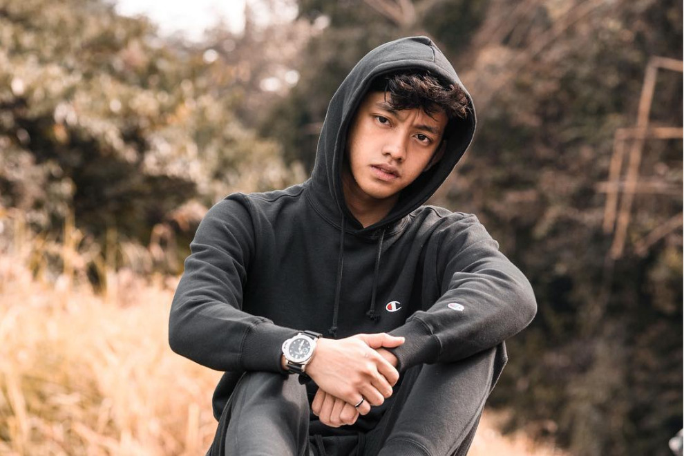 Исмаил Иззани столкнулся с критикой со стороны фанатов BTS