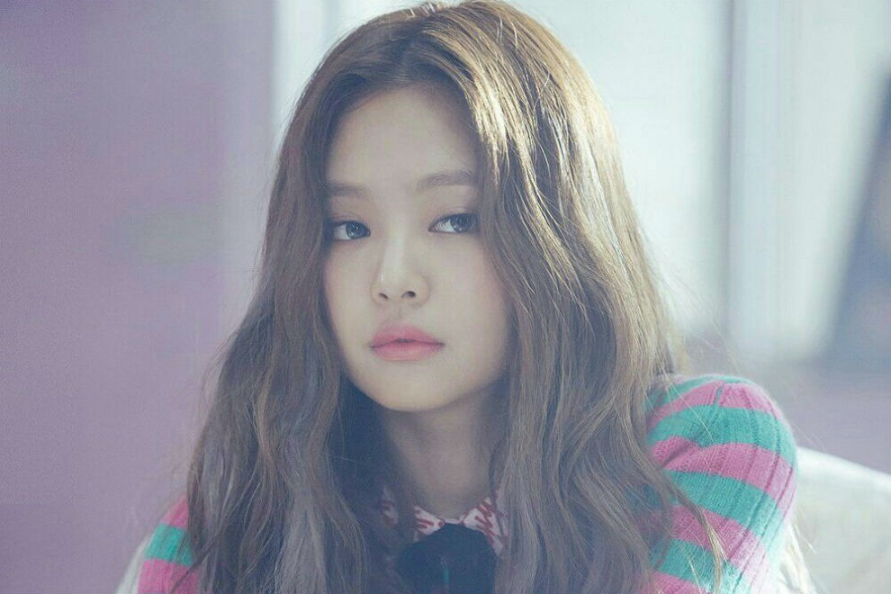Jennie обвиняют в травле одноклассницы в школе