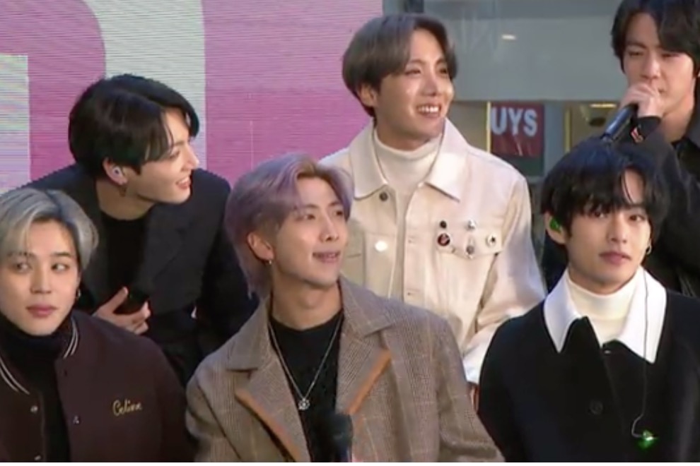 Концерт BTS вызвал затруднение движения на Манхэттене
