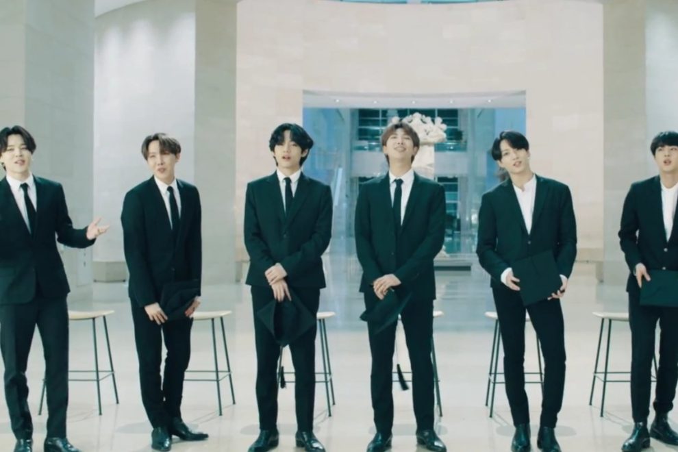 «Ты — лидер своей жизни» — мотивационная речь BTS на DearClassOf 2020