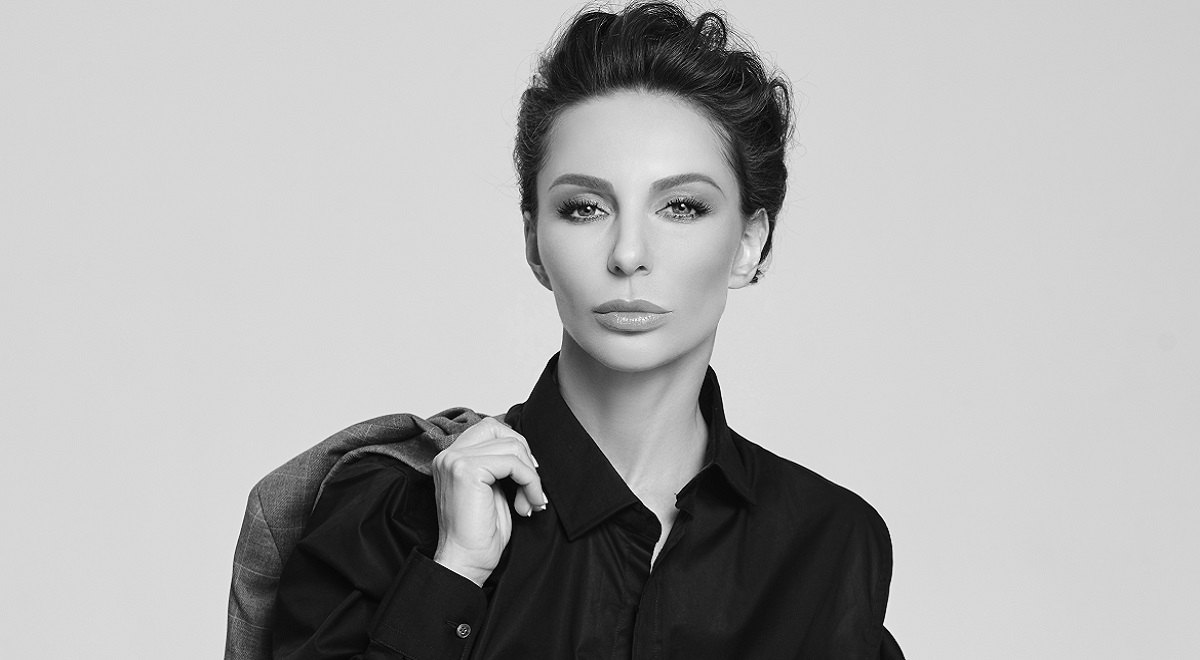 Lady Lo выпустила клип «Выдох»