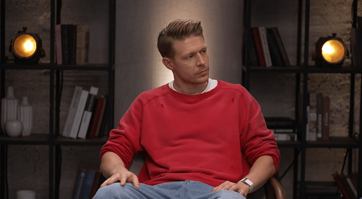 Никита Ефремов связал свою алкогольную зависимость с желанием повторить путь отца