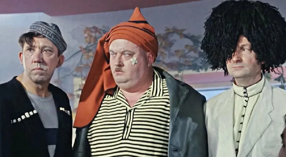 Сколько зарабатывали актеры за съемки в популярных советских фильмах?