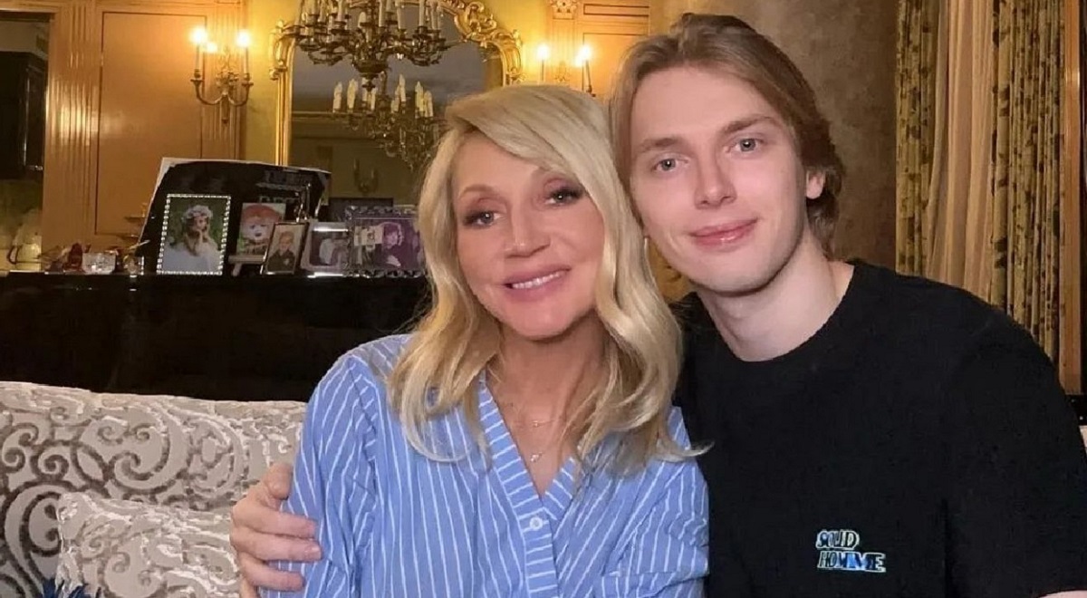 Внук Пугачёвой Дени Байсаров отрёкся от Примадонны и лишился квартиры за полмиллиарда