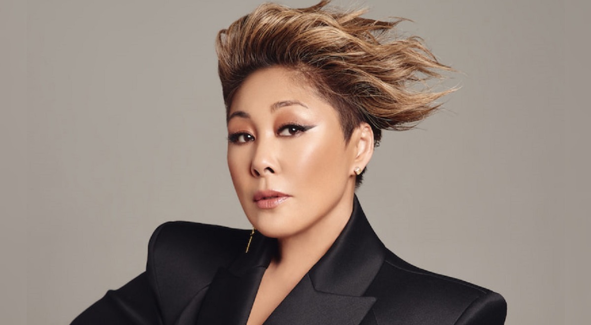 «Чтобы у него не отбирали телефон во время работы»: Анита Цой объяснила, чего хотят зумеры