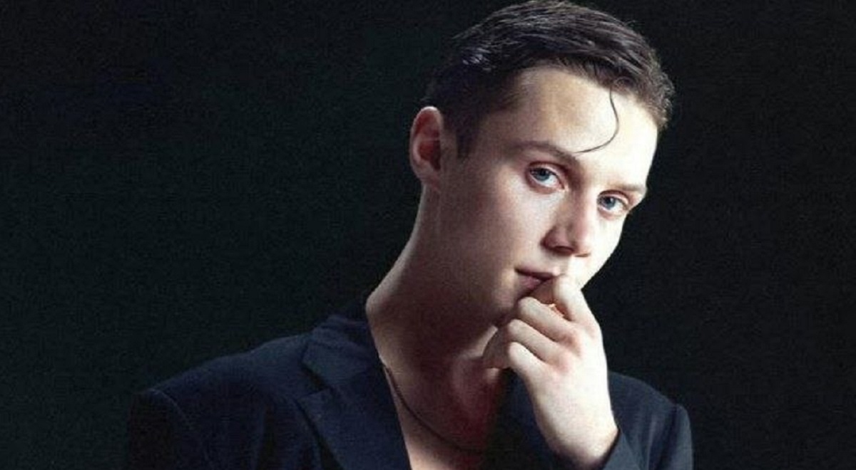 «Страх такой жёсткий»: Ваня Дмитриенко пережил приступ тревоги перед выходом на сцену